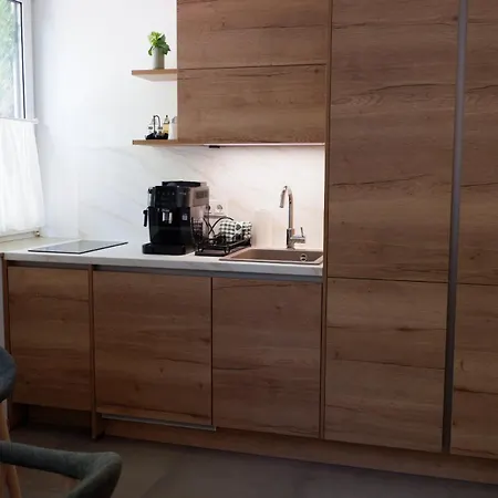 Heuriger Und Gaestezimmer Schmidt * Hagenbrunn