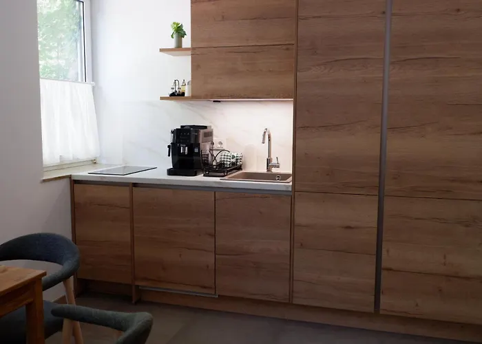 Heuriger Und Gaestezimmer Schmidt * Hagenbrunn