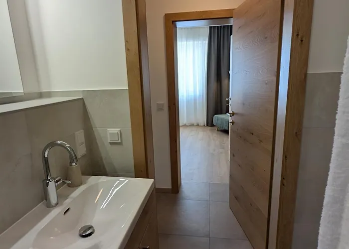 Maison d'hôtes Heuriger Und Gaestezimmer Schmidt *